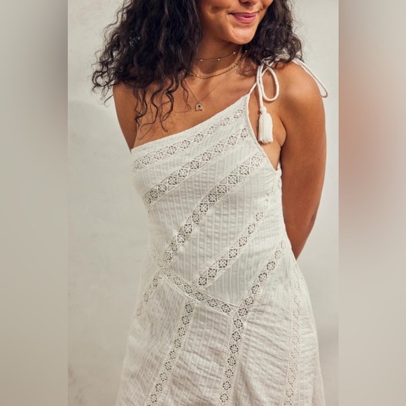 Free People Dresses & Skirts - Free People Bella Mini Dress